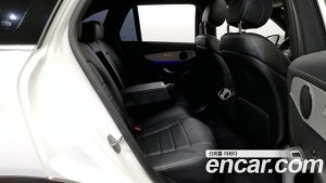 Mercedes-Benz GLC-Class GLC300e 4MATIC 2020 года из Южной Кореи