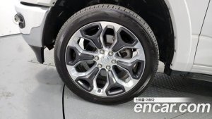 Dodge Ram Pick Up 5.7 2021 года из Южной Кореи
