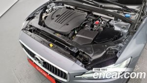Volvo S60 B5 Inscription 2021 года из Южной Кореи