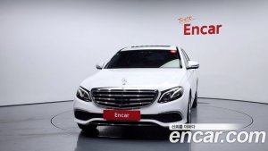 Mercedes-Benz E-Class E300 4MATIC Exclusive 2020 года из Южной Кореи