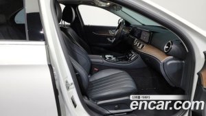 Mercedes-Benz E-Class E300 4MATIC Exclusive 2020 года из Южной Кореи