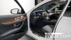 Mercedes-Benz E-Class E300 4MATIC Exclusive 2020 года из Южной Кореи