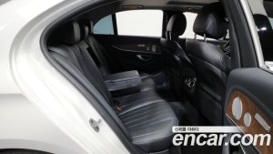 Mercedes-Benz E-Class E300 4MATIC Exclusive 2020 года из Южной Кореи