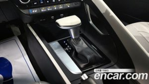 Hyundai AVANTE 1.6 2021 года из Южной Кореи