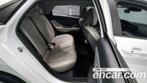 Hyundai AVANTE 1.6 2021 года из Южной Кореи