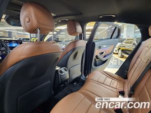 Mercedes-Benz GLC-Class GLC300e 4MATIC Coupe 2021 года из Южной Кореи