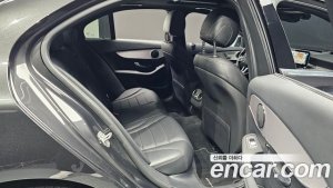Mercedes-Benz C-Class C200 AMG Line 2021 года из Южной Кореи