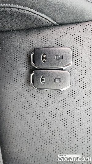 Kia Seltos Бензин 1.6 Turbo 2WD 2022 года из Южной Кореи