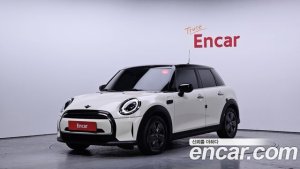 Mini Cooper 5Door CLASSIC 2022 года из Южной Кореи