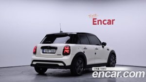 Mini Cooper 5Door CLASSIC 2022 года из Южной Кореи