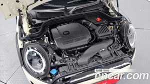 Mini Cooper 5Door CLASSIC 2022 года из Южной Кореи