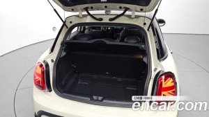 Mini Cooper 5Door CLASSIC 2022 года из Южной Кореи
