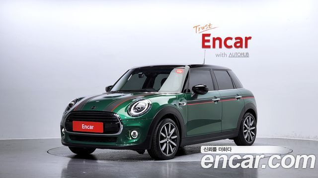 Mini Cooper 5Door DEFAULT 2021 года из Кореи