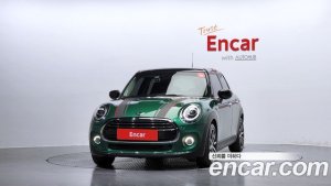 Mini Cooper 5Door DEFAULT 2021 года из Южной Кореи
