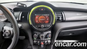 Mini Cooper 5Door DEFAULT 2021 года из Южной Кореи