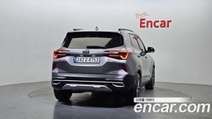 Kia Seltos Бензин 1.6 Turbo 4WD 2022 года из Южной Кореи