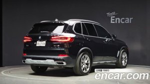 BMW X5 xDrive 40i xLine 2021 года из Южной Кореи