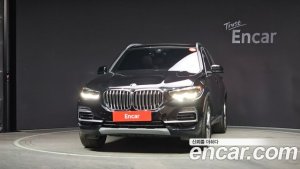 BMW X5 xDrive 40i xLine 2021 года из Южной Кореи