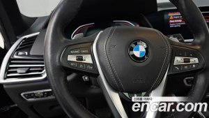 BMW X5 xDrive 40i xLine 2021 года из Южной Кореи