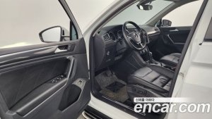 Volkswagen Tiguan 2.0 TDI Premium 2020 года из Южной Кореи
