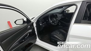 Hyundai AVANTE 1.6 2021 года из Южной Кореи