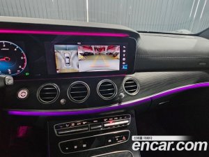 Mercedes-Benz E-Class E220d 4MATIC AMG Line 2021 года из Южной Кореи