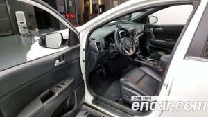 Kia Sportage Дизель 1.6 2WD 2022 года из Южной Кореи