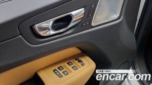 Volvo XC60 T6 Inscription 2020 года из Южной Кореи