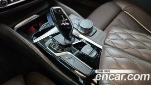BMW 5-Series 530i xDrive M Sport Plus 2020 года из Южной Кореи