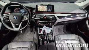 BMW 5-Series 520i Luxury 2020 года из Южной Кореи