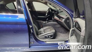 BMW 5-Series 520i Luxury 2020 года из Южной Кореи