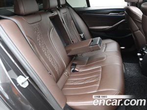 BMW 5-Series 530e M Sport 2021 года из Южной Кореи