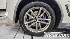 BMW X4 xDrive20i M Sport X 2021 года из Южной Кореи