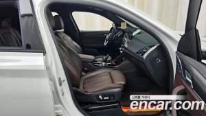 BMW X4 xDrive20i M Sport X 2021 года из Южной Кореи