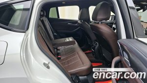 BMW X4 xDrive20i M Sport X 2021 года из Южной Кореи