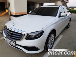 Mercedes-Benz E-Class E300 4MATIC Exclusive 2020 года из Южной Кореи