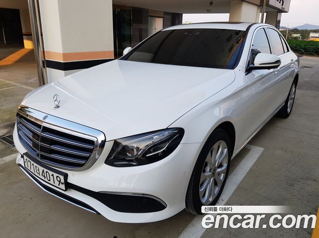 Mercedes-Benz E-Class E300 4MATIC Exclusive 2020 года из Кореи