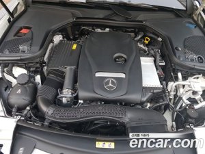 Mercedes-Benz E-Class E300 4MATIC Exclusive 2020 года из Южной Кореи
