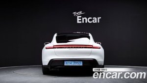 Porsche Taycan 4S 2021 года из Южной Кореи