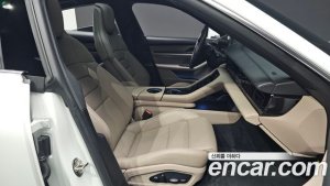 Porsche Taycan 4S 2021 года из Южной Кореи