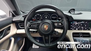 Porsche Taycan 4S 2021 года из Южной Кореи