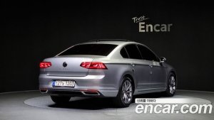 Volkswagen Passat 2.0 TDI Prestige 2021 года из Южной Кореи