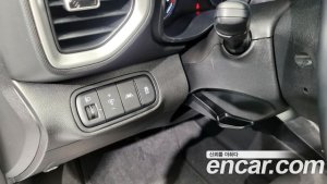 Hyundai Venue 1.6 Modern 2020 года из Южной Кореи