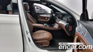 Mercedes-Benz E-Class E250 Avantgarde 2020 года из Южной Кореи