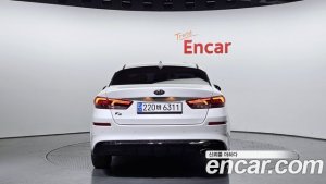 Kia K5 2.0 2020 года из Южной Кореи