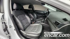 Hyundai AVANTE 1.6 2020 года из Южной Кореи