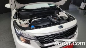 Kia Seltos Бензин 1.6 Turbo 2WD 2022 года из Южной Кореи