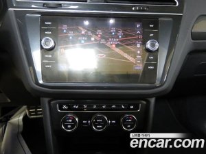 Volkswagen Tiguan 2.0 TDI Prestige 2020 года из Южной Кореи