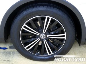 Volkswagen Tiguan 2.0 TDI Prestige 2020 года из Южной Кореи