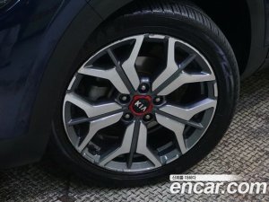 Kia Seltos Дизель 1.6 2WD 2020 года из Южной Кореи